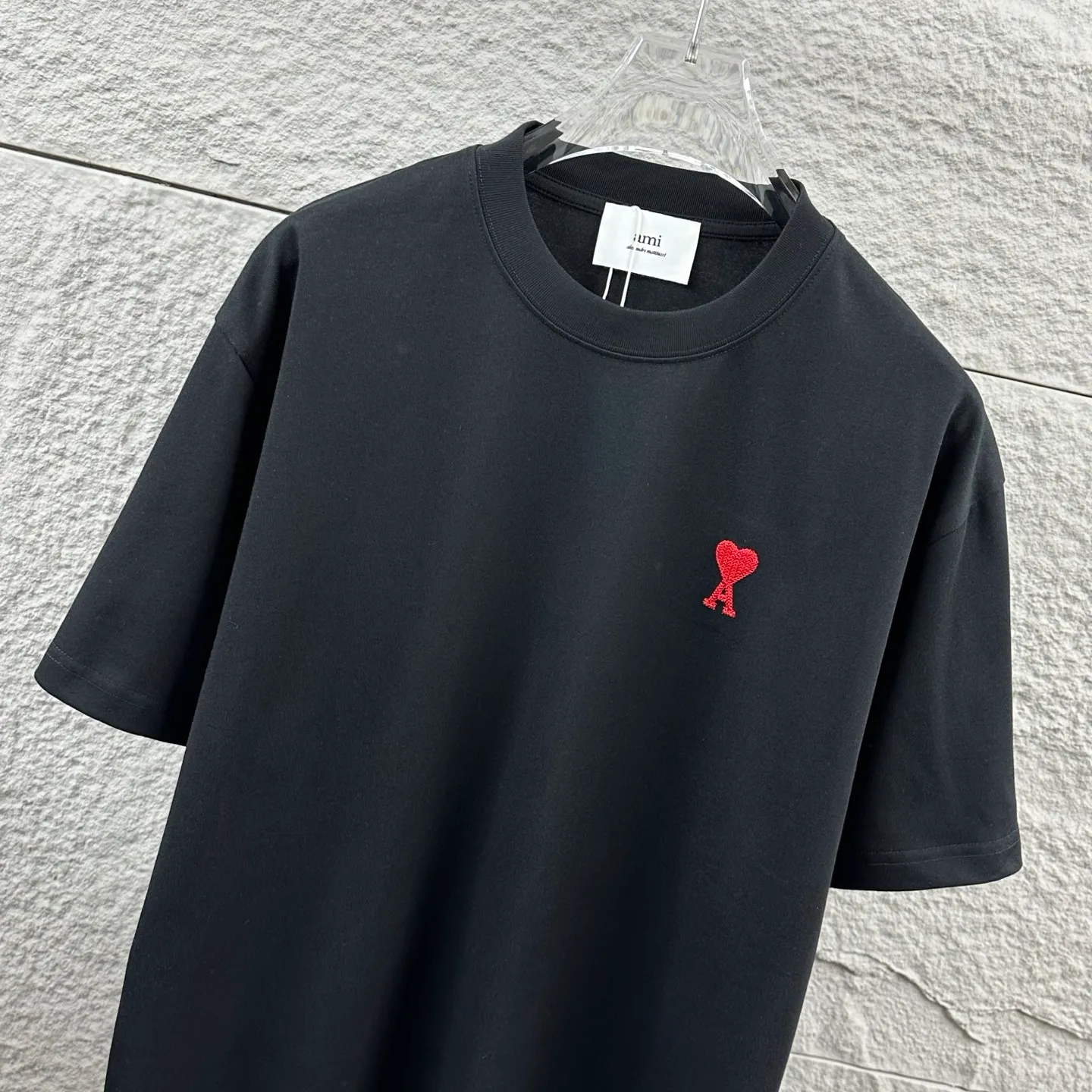 Ami Love 2026 Spring and Summer Style Classic simple three-dimensional embroidery small love personalized logo Customized double yarn plain cotton fabric Short-sleeved T-shirt Men and women Same Style Color: Black White Flower Gray Angola Red Size: S (90-130 pounds) M (120-150 pounds) L (140-165 pounds) XL (160-180 pounds) XXL (180-210 pounds)